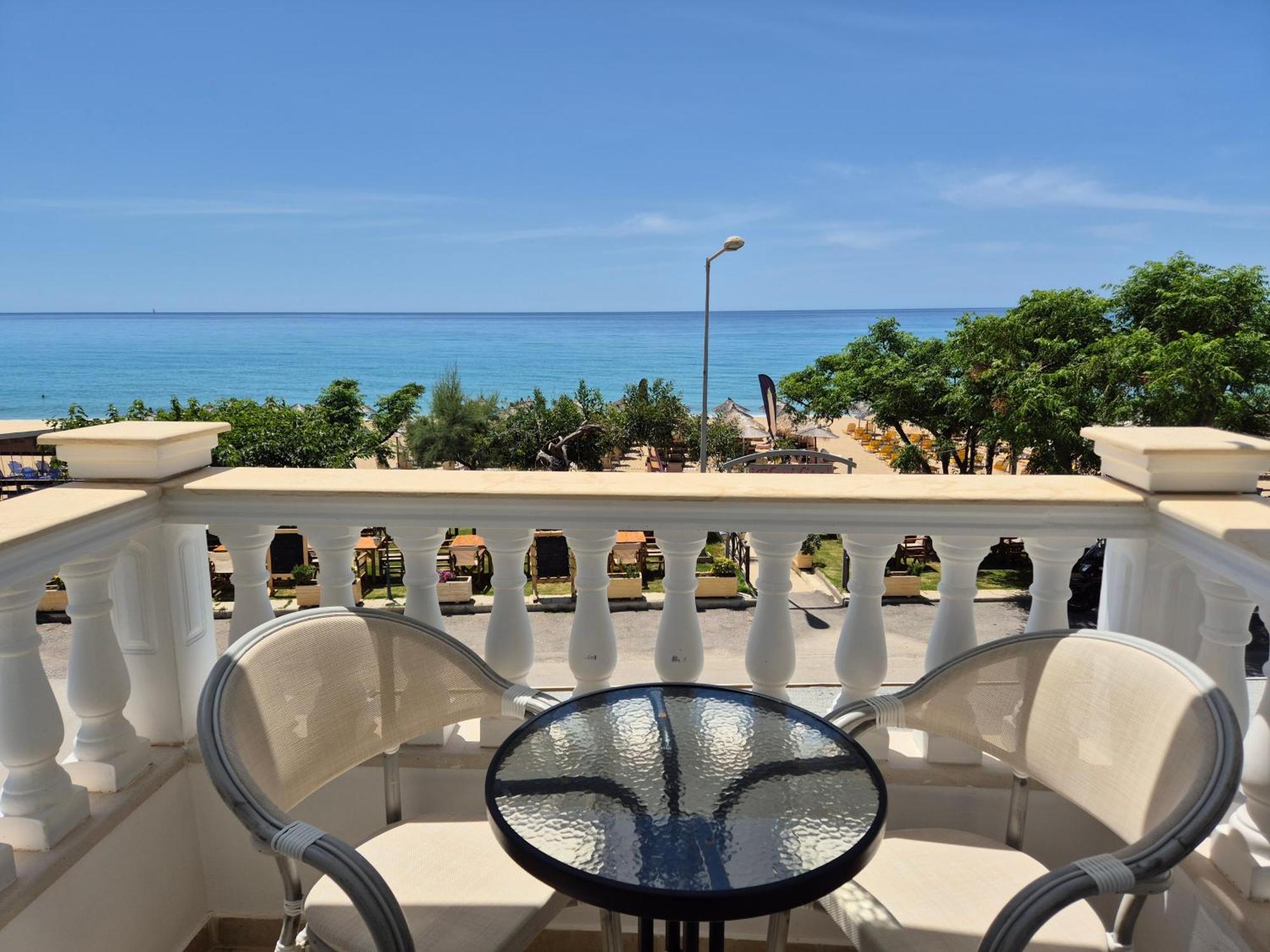 Vrachos Beach Hotel Exterior foto